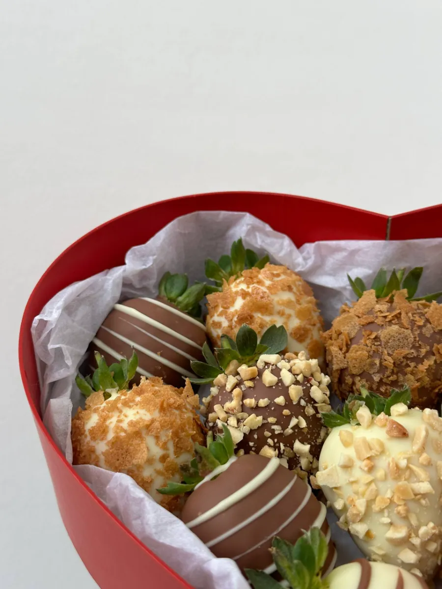 Набор "Дуо" из клубники в бельгийском шоколаде 400 гр. - фото 2