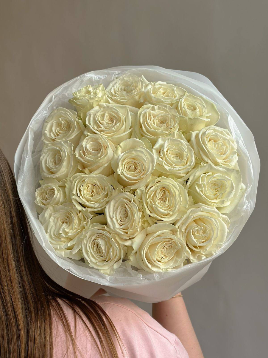 Монобукет из 25 импортных одноголовых роз Аваланж