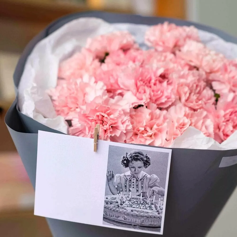 Комбо «Воздушное» из 19 диантусов и 16 клубник в бельгийском шоколаде - фото 3