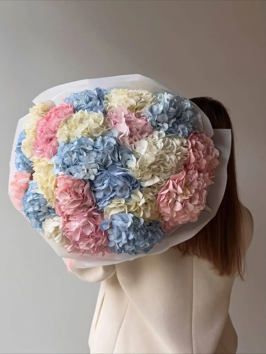 Монобукет из 7 пышных гортензий